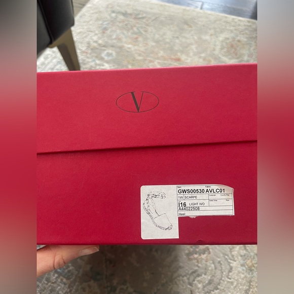 SOLD Valentino Cream Rockstud Espadrilles 36 - Picture 2 of 6